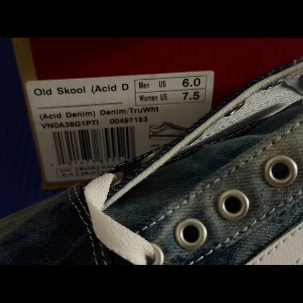 Vans Old Skool Sneaker in Denim Blue with White Stripe - Picture 3 of 6